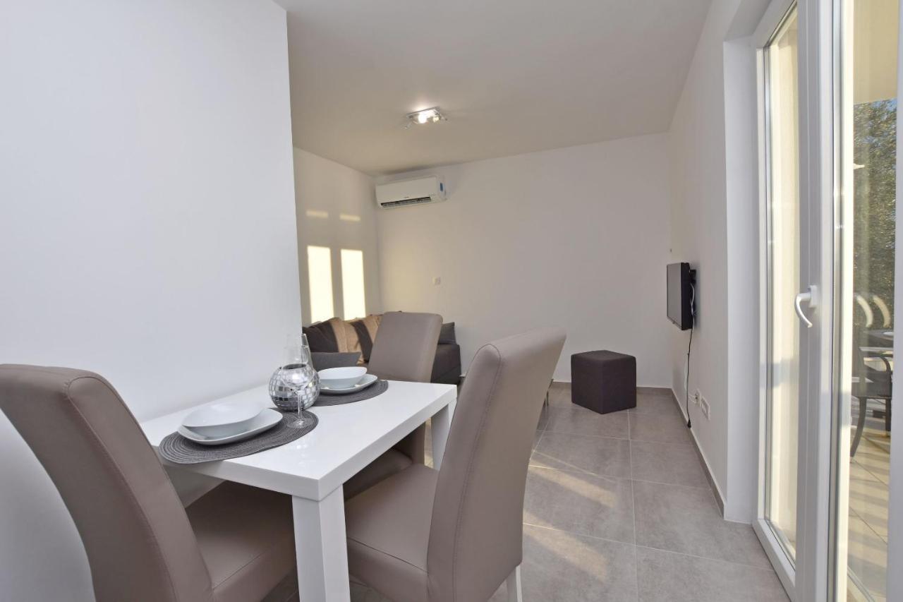 Apartments Danolic Писак Екстер'єр фото